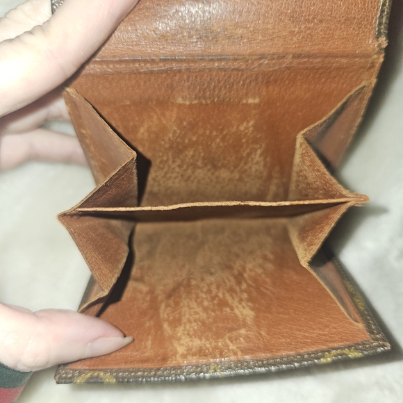 Louis Vuitton  wallet - Picture 3 of 7